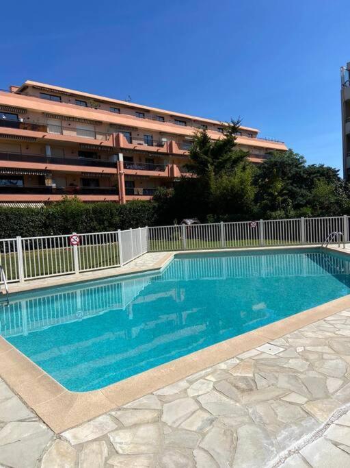 Pretty Studio Swimming Pool And Sea Cagnes-sur-Mer Kültér fotó